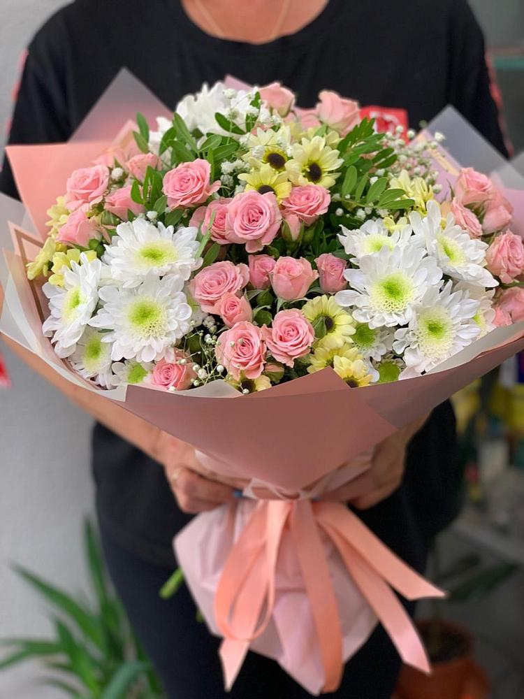 Букет цветов из: Розы и Хризантемы в Курске