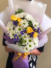Букет цветов из:  Ирисы, Хризантемы и Розы #REPLACE_PRED# Курске