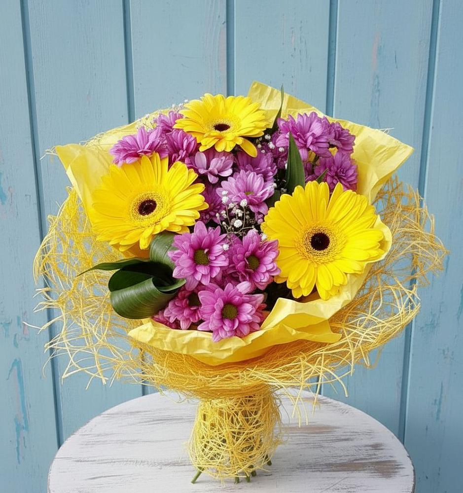 Букет цветов из: Хризантемы и Герберы в Курске
