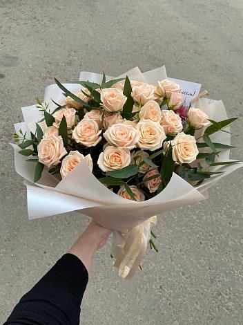 Букет Кремовые розы Латте в Курске