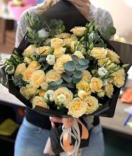 Букет цветов из:  Розы и Лизиантусы в Курске